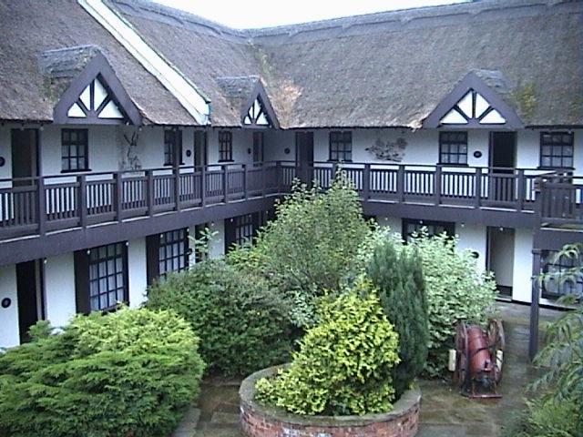 Guy'S Thatched Hamlet Бартон Экстерьер фото